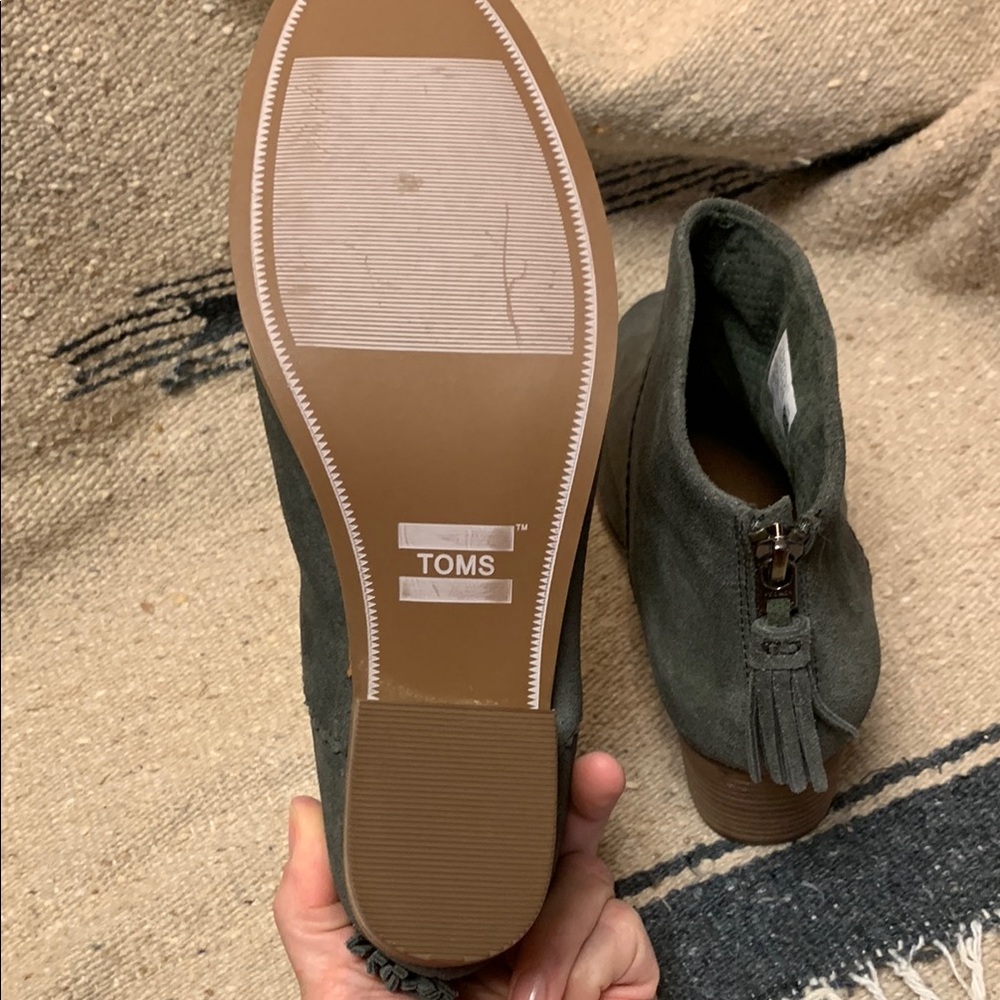 Brand New Toms Size 8.5 Leila Women's Suede Ankle Boots - Picture 9 of 16